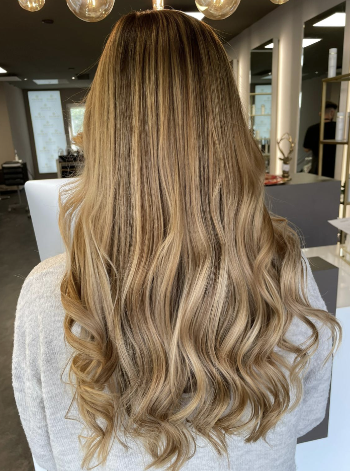 Blond Balayage mit Glanz, München Pasing
